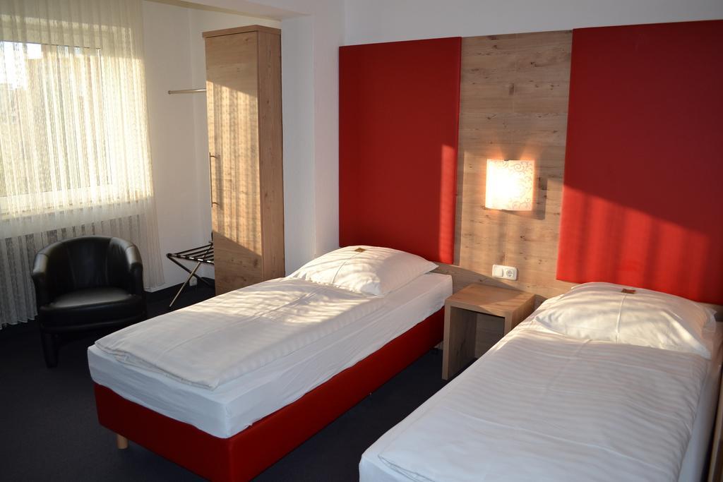Hotel Minerva Garni Düsseldorf Dış mekan fotoğraf
