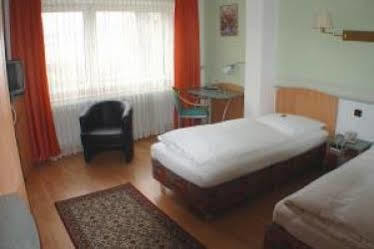 Hotel Minerva Garni Düsseldorf Dış mekan fotoğraf