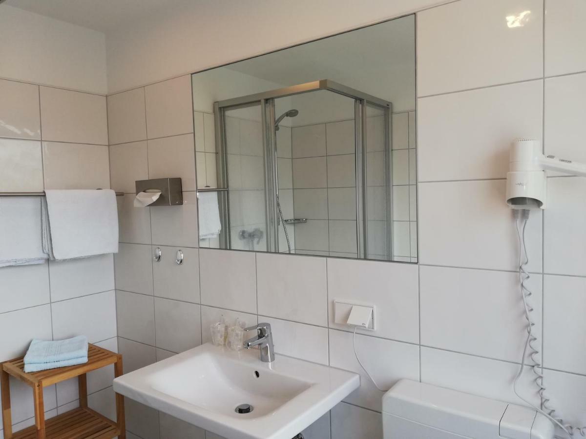 Hotel Minerva Garni Düsseldorf Dış mekan fotoğraf