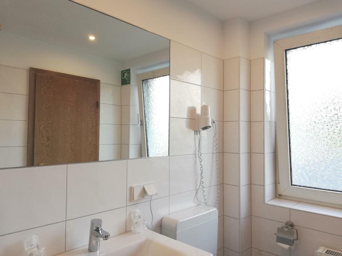 Hotel Minerva Garni Düsseldorf Dış mekan fotoğraf